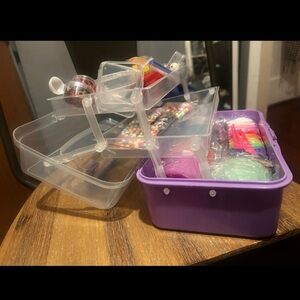 Thousand pieces arts and craft box